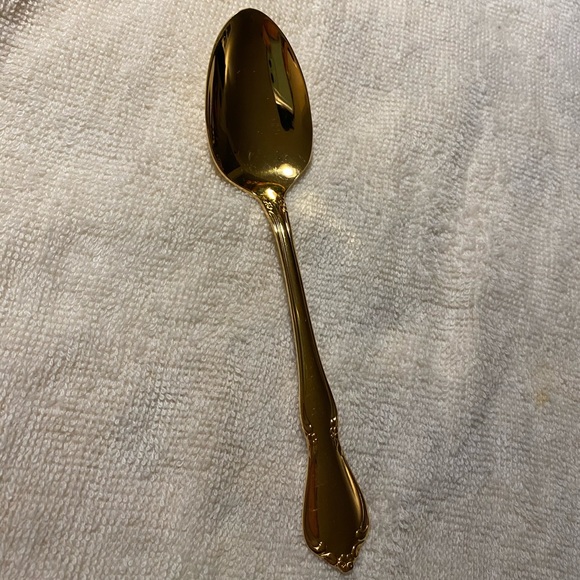 Vintage Oneida Golden Chateau flatware - Picture 5 of 15